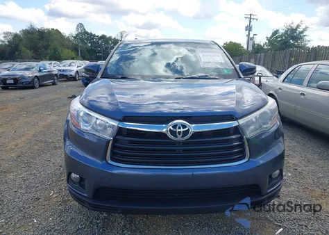 2015 Toyota Highlander Le Plus V6 from USA, damaged, VIN 5TDBKRFH3FS190970